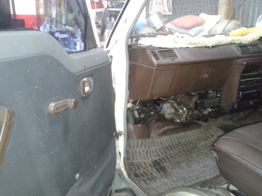 ขายรถตู้ TOYOTA 2800 รถสวยมากๆ พร้อมใช้งานสุดๆ พร้อมโอน