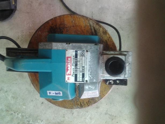 ขายกบไฟฟ้า MAKITA model : 1100 มือสอง สภาพดีมาก ขายกบไฟฟ้า MAKITA model : 1100 มือสอง สภาพดีมาก