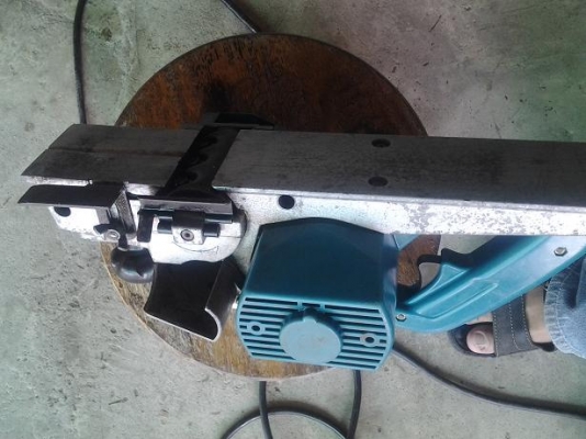 ขายกบไฟฟ้า MAKITA model : 1100 มือสอง สภาพดีมาก ขายกบไฟฟ้า MAKITA model : 1100 มือสอง สภาพดีมาก