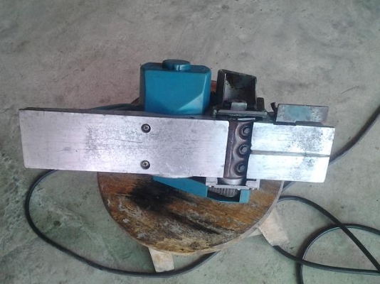 ขายกบไฟฟ้า MAKITA model : 1100 มือสอง สภาพดีมาก ขายกบไฟฟ้า MAKITA model : 1100 มือสอง สภาพดีมาก