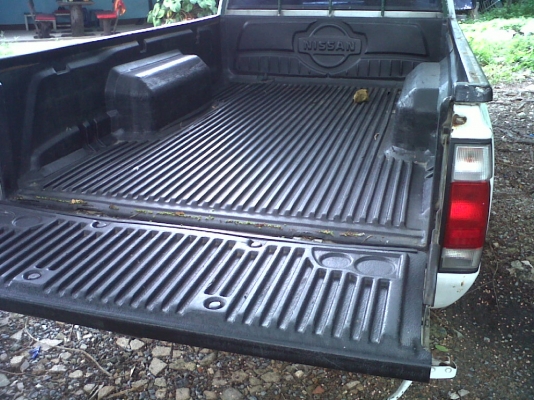 กระบะ นิสสัน ฟรอนเทียร์ หัวเดียว ปี 05 เครื่อง 2.7 ไม่มีเวอร์ค่ะ กระบะ นิสสัน ฟรอนเทียร์ หัวเดียว ปี 05 เครื่อง 2.7 ไม่มีเวอร์ค่ะ