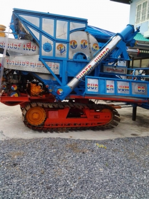 รถเกี่ยวข้าวลดราคาด่วน850000บาท รถเกี่ยวข้าวลดราคาด่วน850000บาท