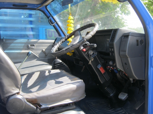 สวยจัดประหยัดจริง 6ล้อดั้ม NPR 120 แรงม้า ราคาต่อรองได้