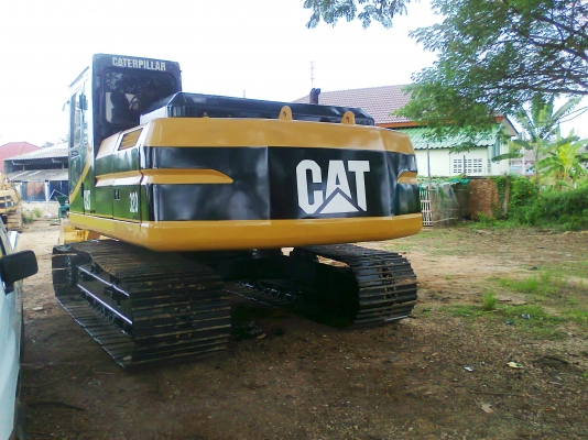 ขาย  รถแบคโฮ CAT320 V2 ระบบไฟฟ้าครบ สวยแจ่มทั้งคัน พร้อมใช้งาน มีทะเบียนครบ นัดส่งมอบลูกค้าวันที่ 28 พค.56.