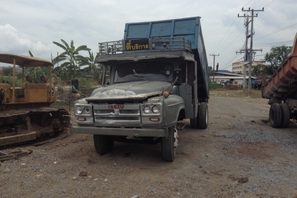 6  ล้อหน้ายาว izuzu มีเล่มทะเบียน