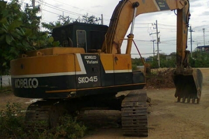 KOBELCO SK045 เอวแน่น ช่วงล่างเต็ม ใบแทรค50