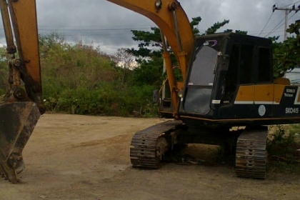 KOBELCO SK045 เอวแน่น ช่วงล่างเต็ม ใบแทรค50 KOBELCO SK045 เอวแน่น ช่วงล่างเต็ม ใบแทรค50