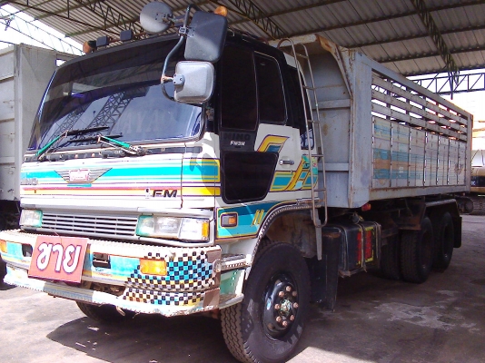 10ล้อ ดั้ม HINO fm3m กระบะเนียม 10ล้อ ดั้ม HINO fm3m กระบะเนียม