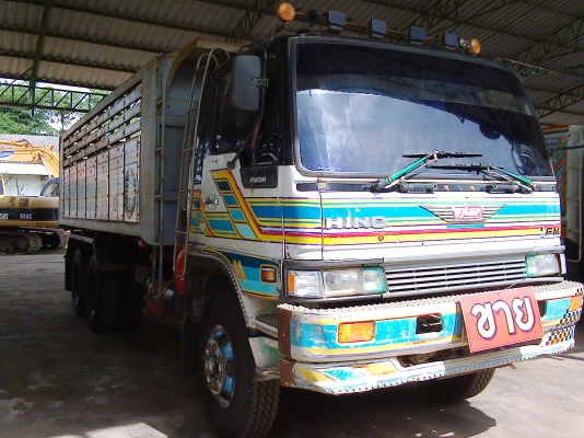10ล้อ ดั้ม HINO fm3m กระบะเนียม