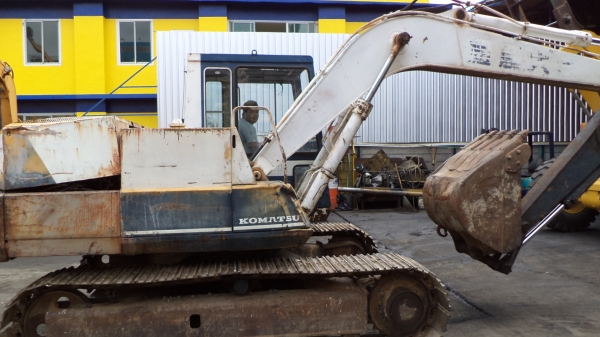 PC120-3-24607รถขุดKOMATSUตอนนี้รถจอดที่(CSนวนคร)ครับ