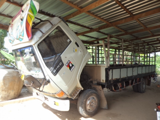 ขายรถ6ล้อฮีโน่FCช่วงยาว5.50เครื่อง120แรง สภาพดีพร้อมใช้งานคับ