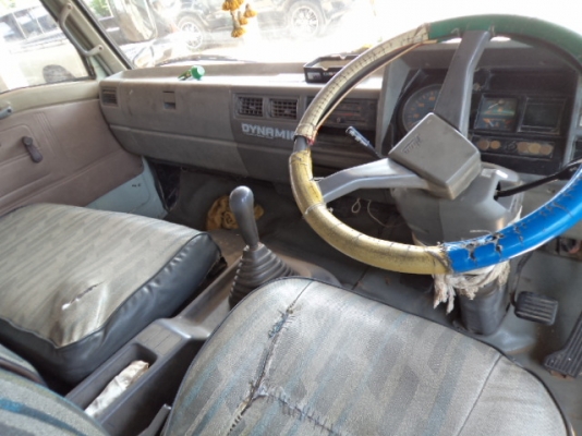 ขายรถ6ล้อฮีโน่FCช่วงยาว5.50เครื่อง120แรง สภาพดีพร้อมใช้งานคับ