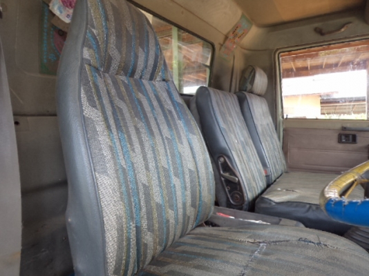 ขายรถ6ล้อฮีโน่FCช่วงยาว5.50เครื่อง120แรง สภาพดีพร้อมใช้งานคับ