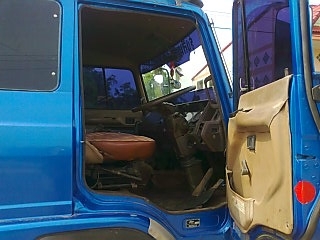 ขายรถ HINO FD175B เครื่อง HO7C 180 แรงม้าแอร์เย็นฉ่ำเบรคทิฟฟีพวงมาลัยเพาเวอร์ติดเครนท้าลาดไฮโดริดเข้าเล่มเรียบร้อน พร้อมโอน เครื่องดีคัชสวย ยางดี 7 เส้น