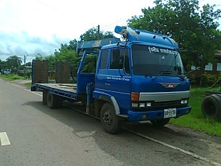 ขายรถ HINO FD175B เครื่อง HO7C 180 แรงม้าแอร์เย็นฉ่ำเบรคทิฟฟีพวงมาลัยเพาเวอร์ติดเครนท้าลาดไฮโดริดเข้าเล่มเรียบร้อน พร้อมโอน เครื่องดีคัชสวย ยางดี 7 เส้น