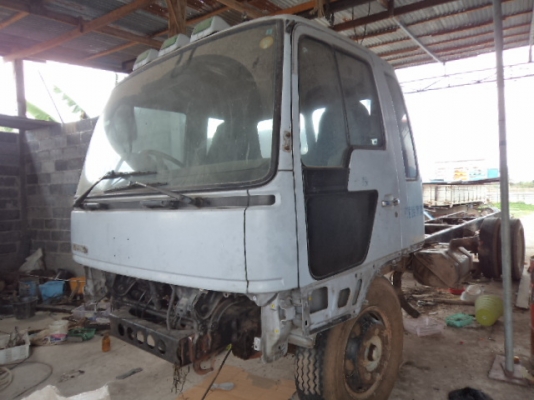 ขายรถ6ล้อฮีโน่หัวคัซซีอุปกรครบทุกชิ้น ราคาถูกๆสภาพเอาไปต่อเติมเสริมแต่งอีกคับ(มีกำไร)