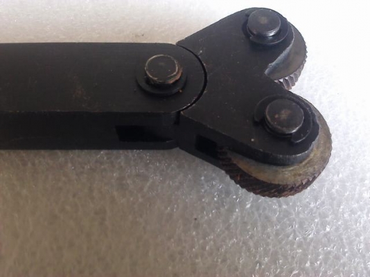 ด้ามมีดกดพิมพ์ลาย ใช้กับเครื่องกลึงเพื่อทำลายที่เหล็ก ด้ามมีดกดพิมพ์ลาย ใช้กับเครื่องกลึงเพื่อทำลายที่เหล็ก