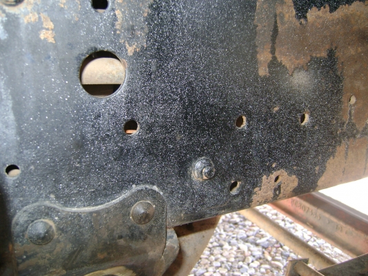 ขายรถ 6 ล้อ ดั้ม FUSO  เครื่อง 6D14 เทอร์โบ ยาง8 กะบะยาว 5 เมตร ด่วน!