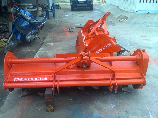 ขายโรตารีตราช้าง 1.60 เมตรพร้อมยอยปั้นสภาพพร้อมทำงาน 0846175640