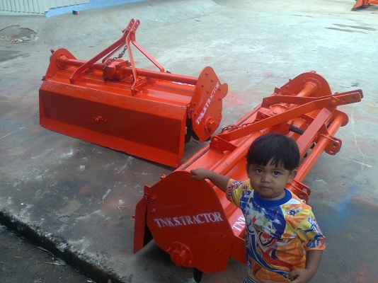 ขายโรตารีตราช้าง 1.60 เมตรพร้อมยอยปั้นสภาพพร้อมทำงาน 0846175640