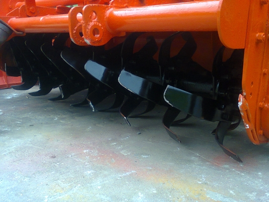 ขายโรตารีตราช้าง 1.60 เมตรพร้อมยอยปั้นสภาพพร้อมทำงาน 0846175640