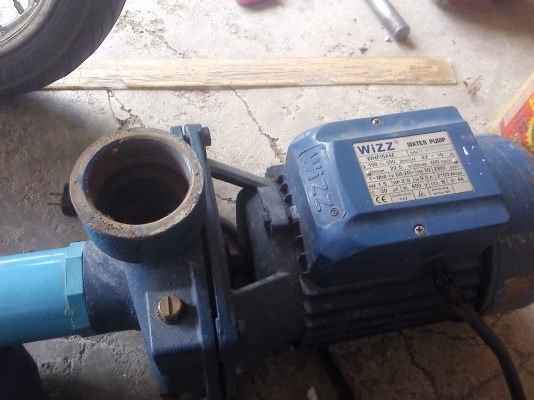 ปั้มน้ำ2นิ้ว2 แรงม้า WIZZ ใช้ไฟบ้าน220 V. พร้อมใช้ลองแล้วเสียงไม่ดังรอบจัด สูบน้ำได้500ลิตรต่อนาที