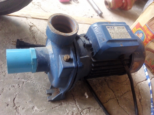 ปั้มน้ำ2นิ้ว2 แรงม้า WIZZ ใช้ไฟบ้าน220 V. พร้อมใช้ลองแล้วเสียงไม่ดังรอบจัด สูบน้ำได้500ลิตรต่อนาที