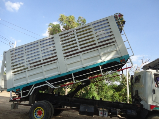 ขายรถหกล้อ