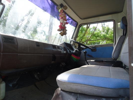 ขายรถหกล้อ