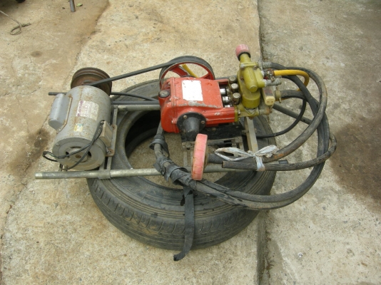 ขายเครื่องพ่นยา 4 หุนพร้อมมอเตอร์ 1/2 แรง ขายเครื่องพ่นยา 4 หุนพร้อมมอเตอร์ 1/2 แรง