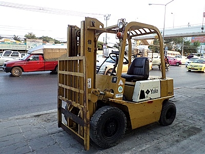 ขายรถยก 2 ตัน เครื่องดีเซล กระบอกคู่ เสาสูง 3 เมตร พวงมาลัยเพาเว่อร์ สีเดิมจากนอก นำเข้าจากญี่ปุ่น ใช้งานได้ทันที ขายรถยก 2 ตัน เครื่องดีเซล กระบอกคู่ เสาสูง 3 เมตร พวงมาลัยเพาเว่อร์ สีเดิมจากนอก นำเข้าจากญี่ปุ่น ใช้งานได้ทันที