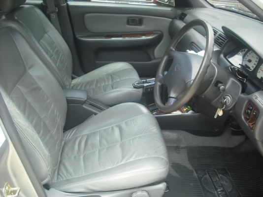 ขายนิสสันซันนี้ซุปเปอร์ซาลูนตัวท๊อป