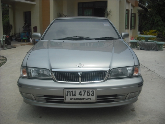 ขายนิสสันซันนี้ซุปเปอร์ซาลูนตัวท๊อป