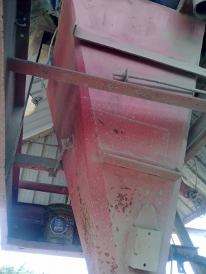 ขายแพล้นปูน  ครึ่งคิว  สนใจติดต่อ 081 - 6079515