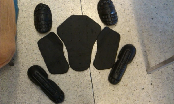 ขายยเสื้อ Yellow corn เพิ่งซื้อไม่เคยใส่ขายถูกๆ ไซด์L