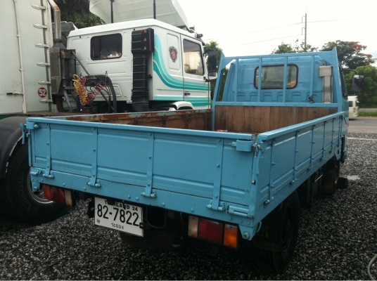 ISUZU NKR 88 แรง 4 ล้อ