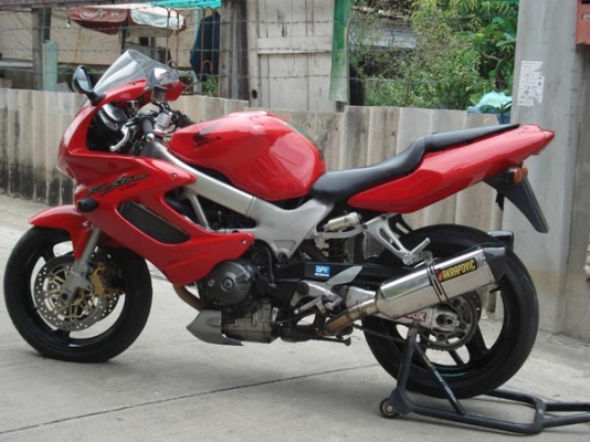 (ลดกระหน่ำ)ขาย VTR1000f ปี2001 สเปคยุโรป ไมล์ดิจิตอล คาบูไฟฟ้า V-TWiN สภาพสวยจัดเครื่องดีคับ