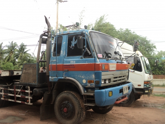 ขายหัวลาก UD  เครื่อง  PF6 350 แรงม้า