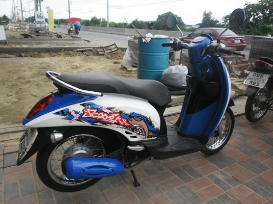 scoopy.iปี54รถสวยเครื่องเดิมๆสีสวยเล่มพร้อม/โอนลอย