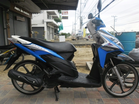 click.iปี54รถสวยเครื่องเดิมๆสีสวยเล่มพร้อม/โอนลอย