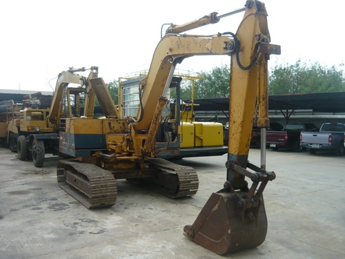 โปรโมชั่นจัดเต็ม !! รถขุด Komatsu PC60-3 พร้อมใช้งาน ราคาสุดพิเศษ 450,000 บาท