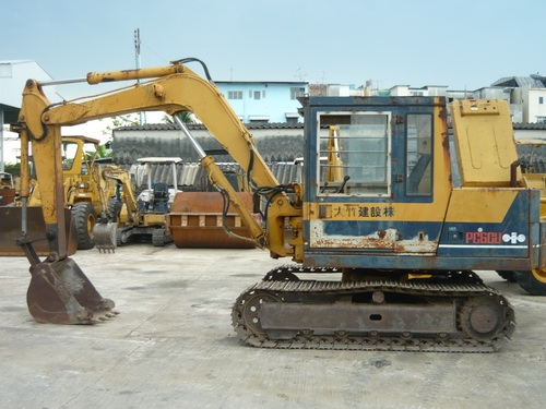 โปรโมชั่นจัดเต็ม !! รถขุด Komatsu PC60-3 พร้อมใช้งาน ราคาสุดพิเศษ 450,000 บาท