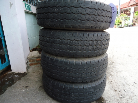 ขายบรีสสโตนขนาด215/70R15 ติดรถสภาพดี