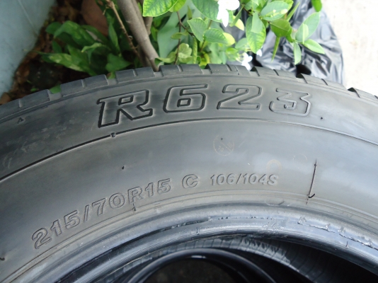 ขายบรีสสโตนขนาด215/70R15 ติดรถสภาพดี