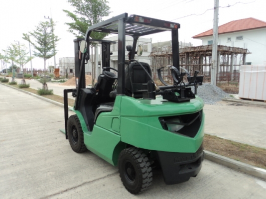 ขายมิตซูบิชิ 2.5 ตัน เสา 3 เมตร เกียร์ออโต้ 081-3535-948