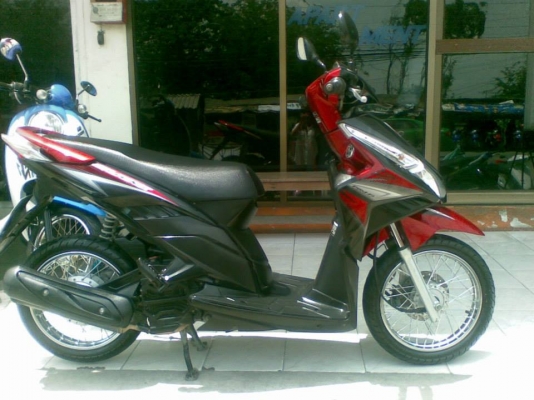 รถสวยจริง ขายถูก Honda Click &ndash; i ปี 2554 สีดำ แดง สนใจจริงลดได้
