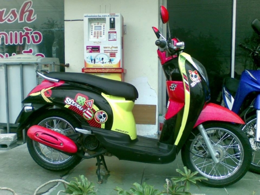 ราคาถูกมากมาย Scoopy &ndash; i ปี 2554 สีชมพู ดำ รถสวยจริง