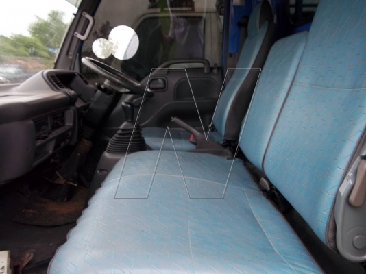 ขาย อีซุ 6 ล้อ NPR 130 แรง / ปี 2548 / กระบะยาว 4.30 เมตร ( ยางเรเดี่ยลใหม่ 6 เส้น )