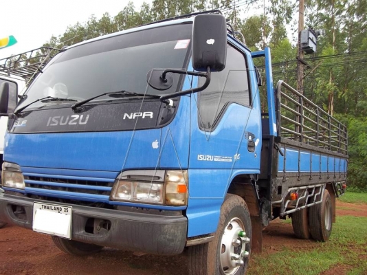 ขาย อีซุ 6 ล้อ NPR 130 แรง / ปี 2548 / กระบะยาว 4.30 เมตร ( ยางเรเดี่ยลใหม่ 6 เส้น )