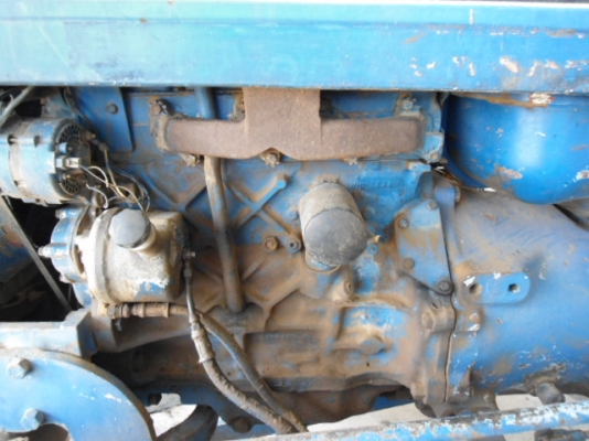 ขายรถไถ FORD 6600 T5 พร้อมอุปกรณ์ 2 ชิ้น  ด่วนๆๆๆ